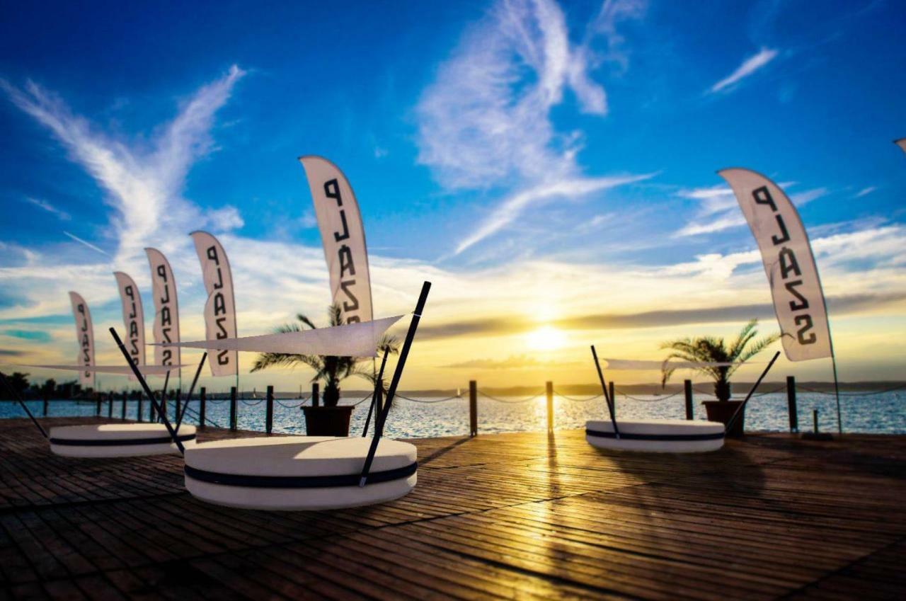 Riviera Wellness Apartman Шіофок Екстер'єр фото